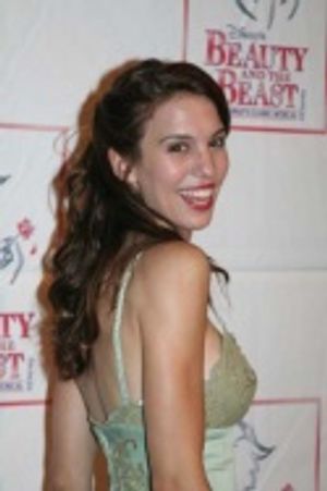 Christy Carlson Romano Photo
