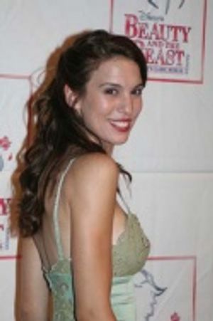 Christy Carlson Romano Photo