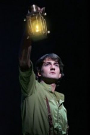 Oliver Tompsett Photo