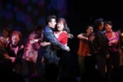 Max Crumm, Laura Osnes and ensemble Photo