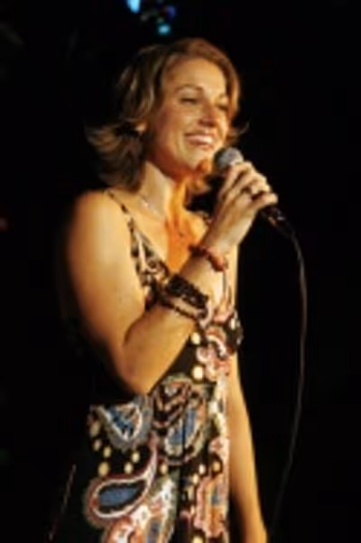 Julie Reiber Photo