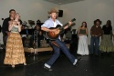 Clarke Thorell, with Robert Cuccioli, Lauren Kennedy and ensemble Photo