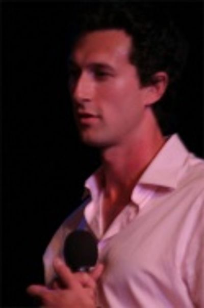 Aaron Lazar Photo
