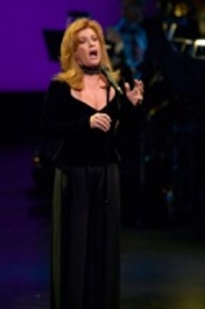 Stephanie Powers Photo