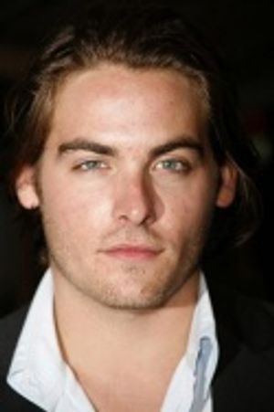 Kevin Zegers Photo