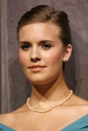 Maggie Grace Photo