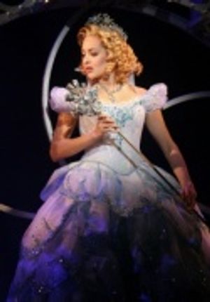 Christina DeCicco as Glinda Photo