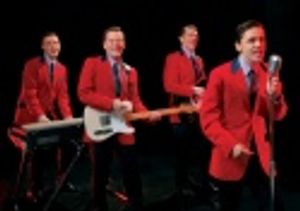 l-r: Stephen Ashfield (playing Bob Gaudio), Glenn Carter (playing Tommy Devito), Phil Photo