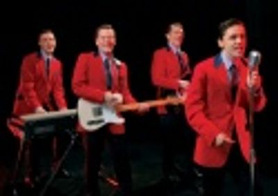 l-r: Stephen Ashfield (playing Bob Gaudio), Glenn Carter (playing Tommy Devito), Phil Photo