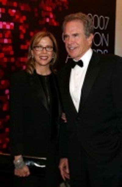Annette Bening and husband Warren Beatty Photo