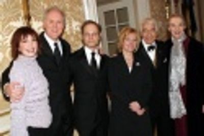 Joanna Gleason, John Lithgow, David Hyde Pierce, Jane Curtin, Gordon Davidson, and Ma Photo