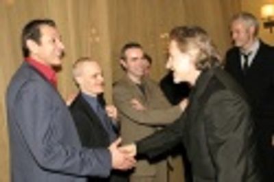 Harvey Keitel greeting Jeff Goldblum  Photo