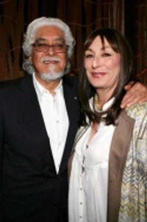 Anjelica Huston and husband Robert Graham
 Photo