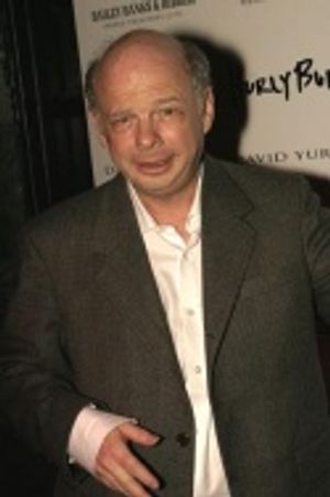 Wallace Shawn ("Artie") Photo