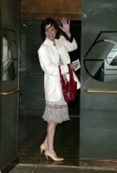 Margaret Colin Photo