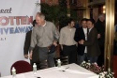 The cast arriving...

 Photo