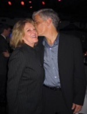 Newlyweds Linda Lavin and Steve Bakunas  Photo