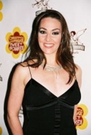 Shannon Lewis (Ensemble, Ursula) Photo