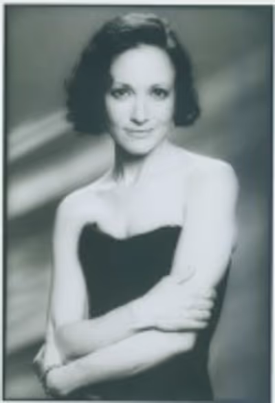 Bebe Neuwirth Photo