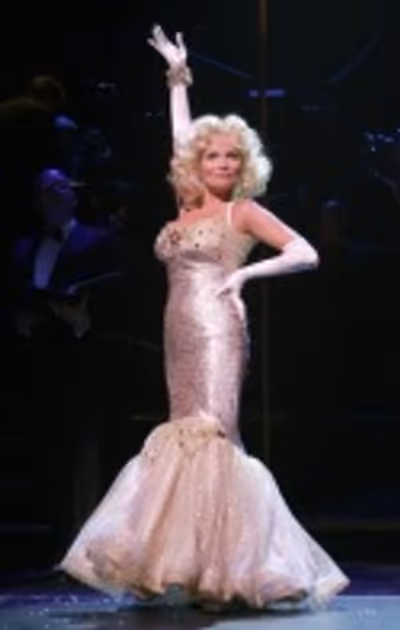 KRISTIN CHENOWETH Photo