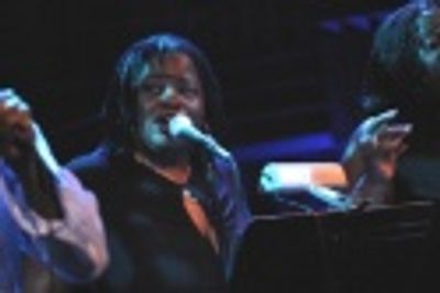 Ronnell Bey Photo