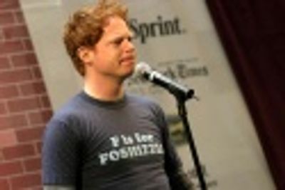 Jesse Tyler Ferguson of "The 25th Annual Putnam County Spelling Bee" singing "I'm Not Photo