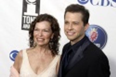 Jon Cryer and his mother Gretchen

 Photo