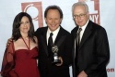 Janice and Billy Crystal, and producer Larry Magid Photo