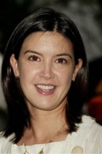 
Phoebe Cates  Photo