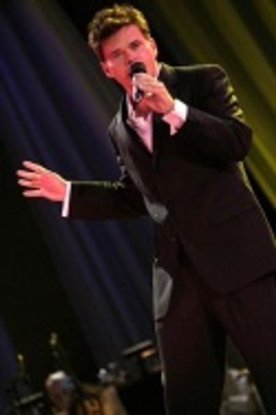 Hunter Foster Photo
