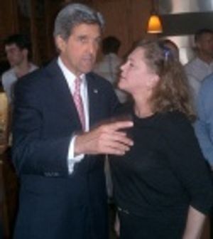 John Kerry and Kathleen Turner, who made the Senator promise to come see her in Who's Photo