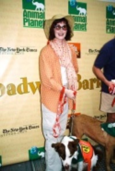 Joanna Gleason (Dirty Rotten Scoundrels) 
 Photo