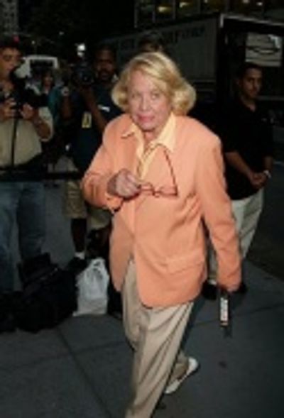 Liz Smith Photo