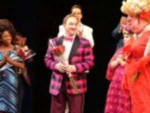 Todd Susman (Wilbur) also played his last performance. Photo