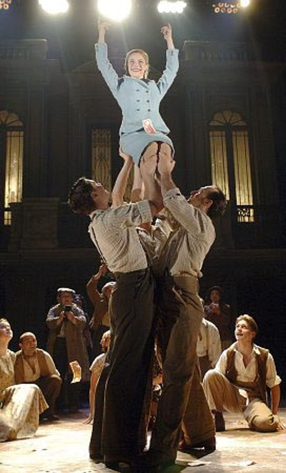 Elena Roger and cast at 