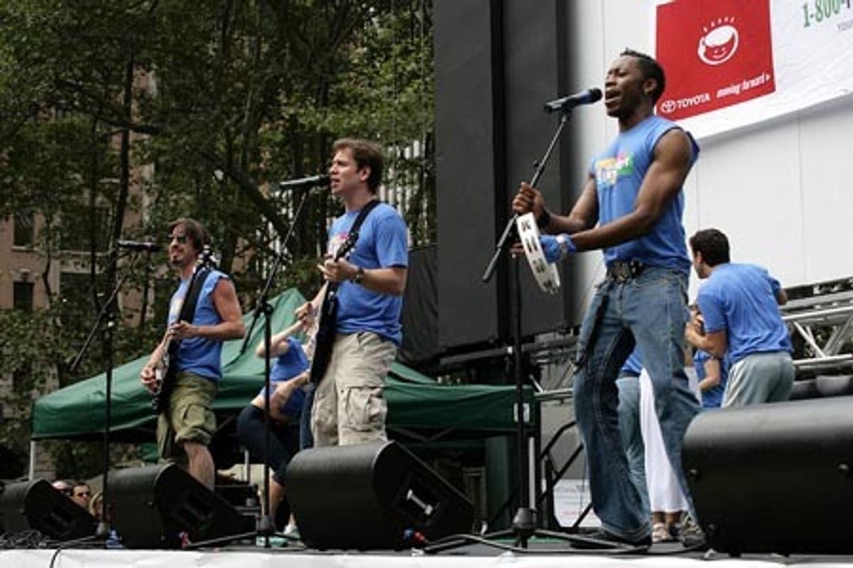 Stephen Lynch and The Wedding Singer cast members at 