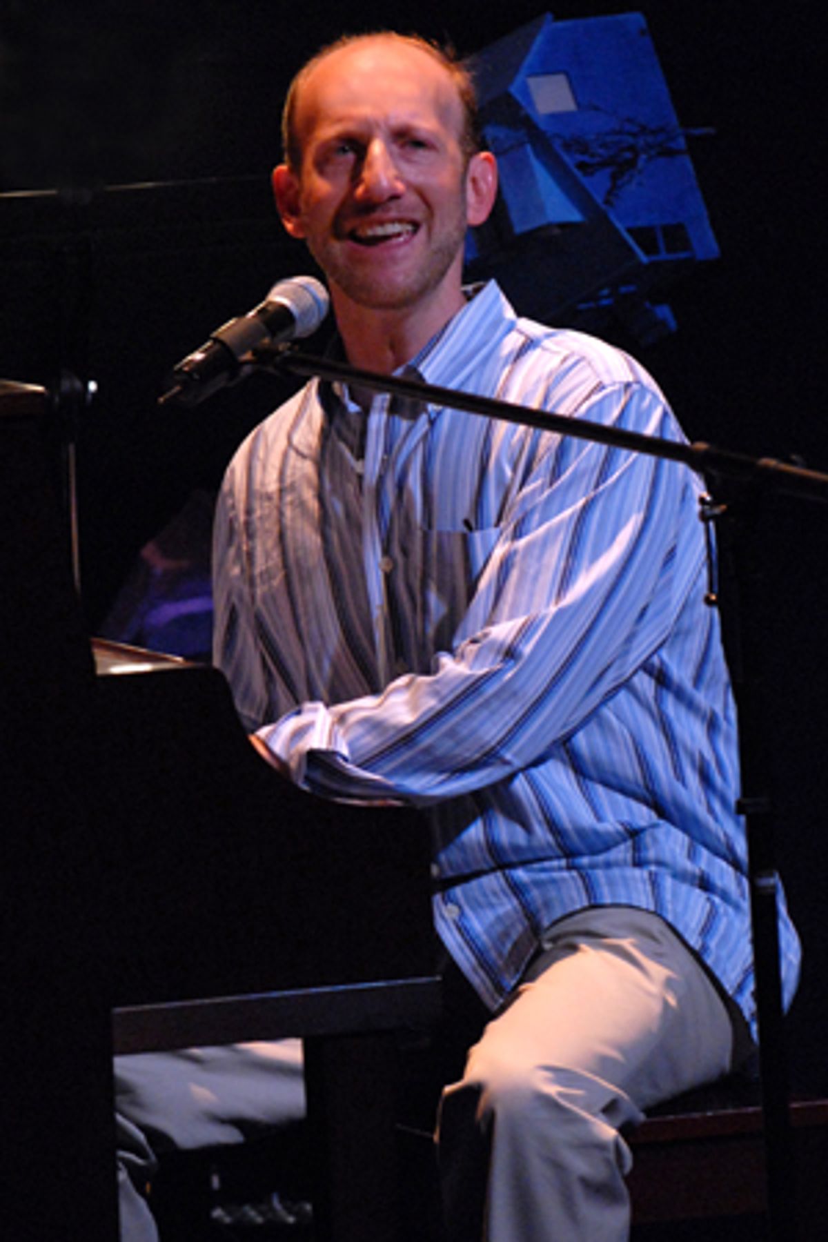 Doug Cohen sings 'Glimmerglass' at 