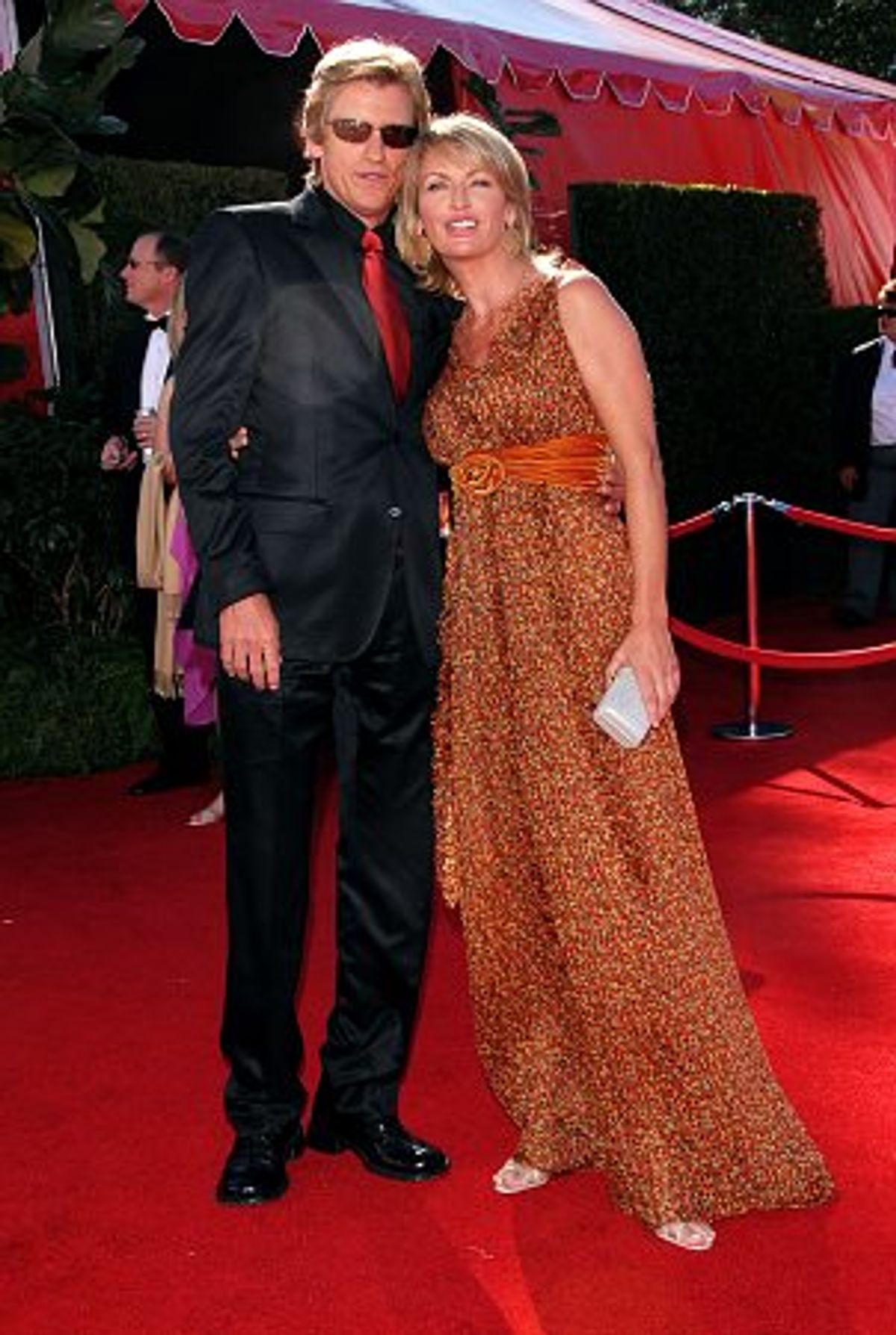 Denis Leary and wife at 