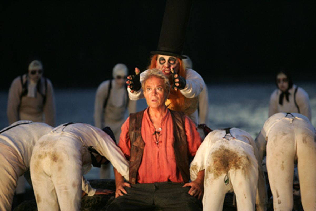 Svein Sturla Hungnes (center) as Peer Gynt at 