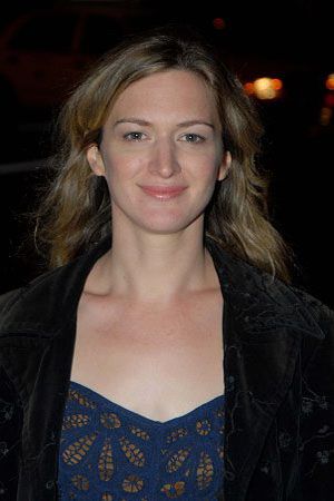 Kelly Hutchinson Photo