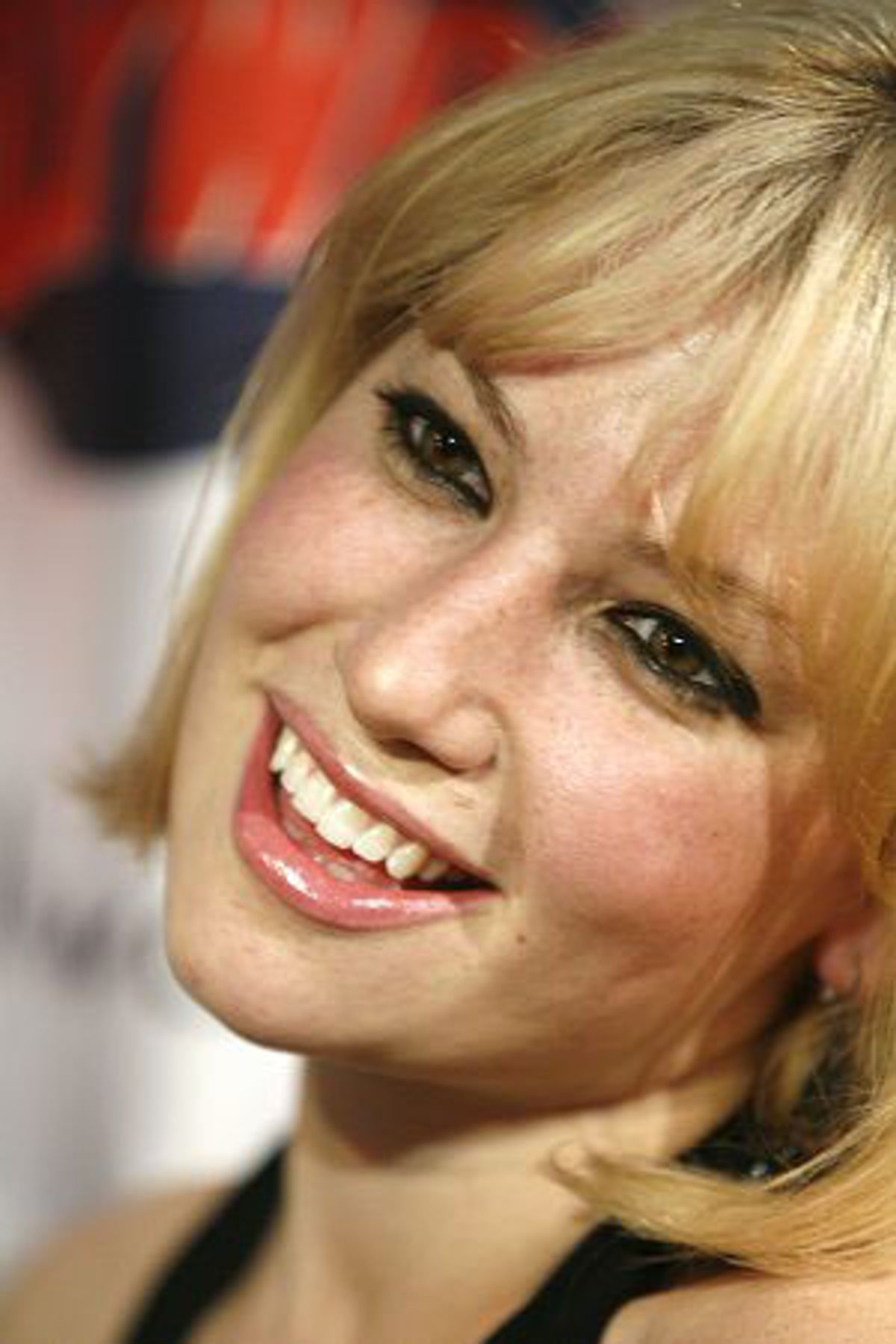 Ari Graynor at 