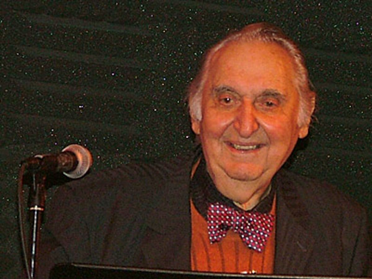 Fyvush Finkel emtertained the crowd with 'You're a Jew!' at 