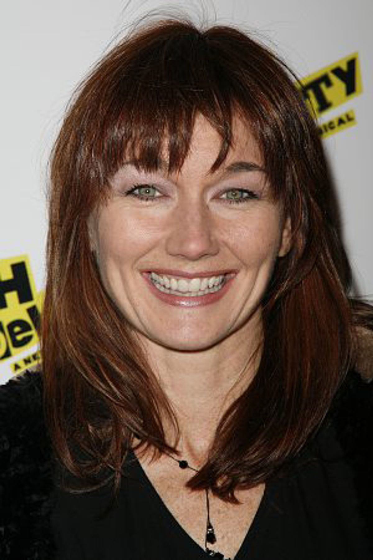 Lari White at 