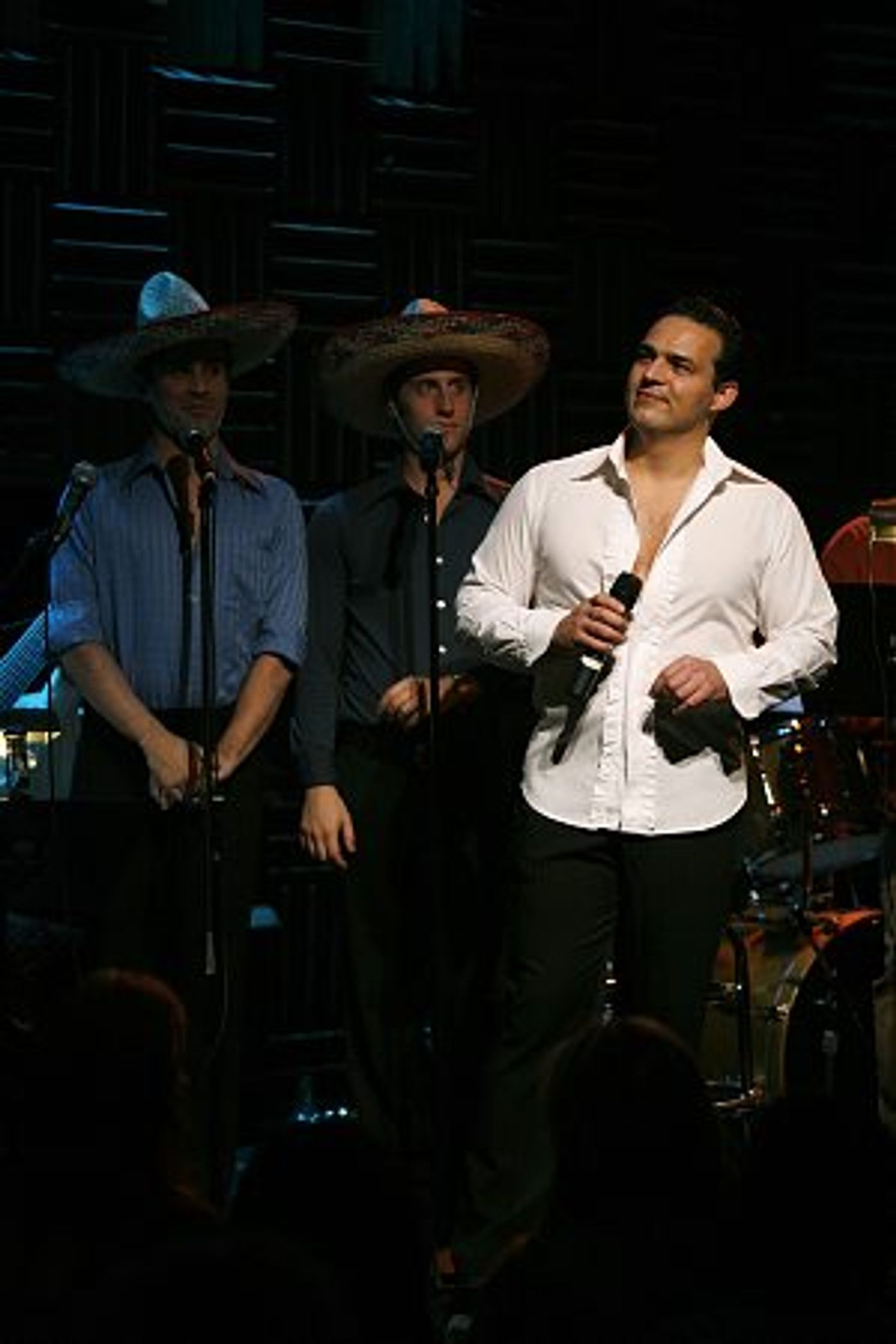 Photo Coverage: 'BroadwayWorld.com on Ice' Holiday Concert  Image