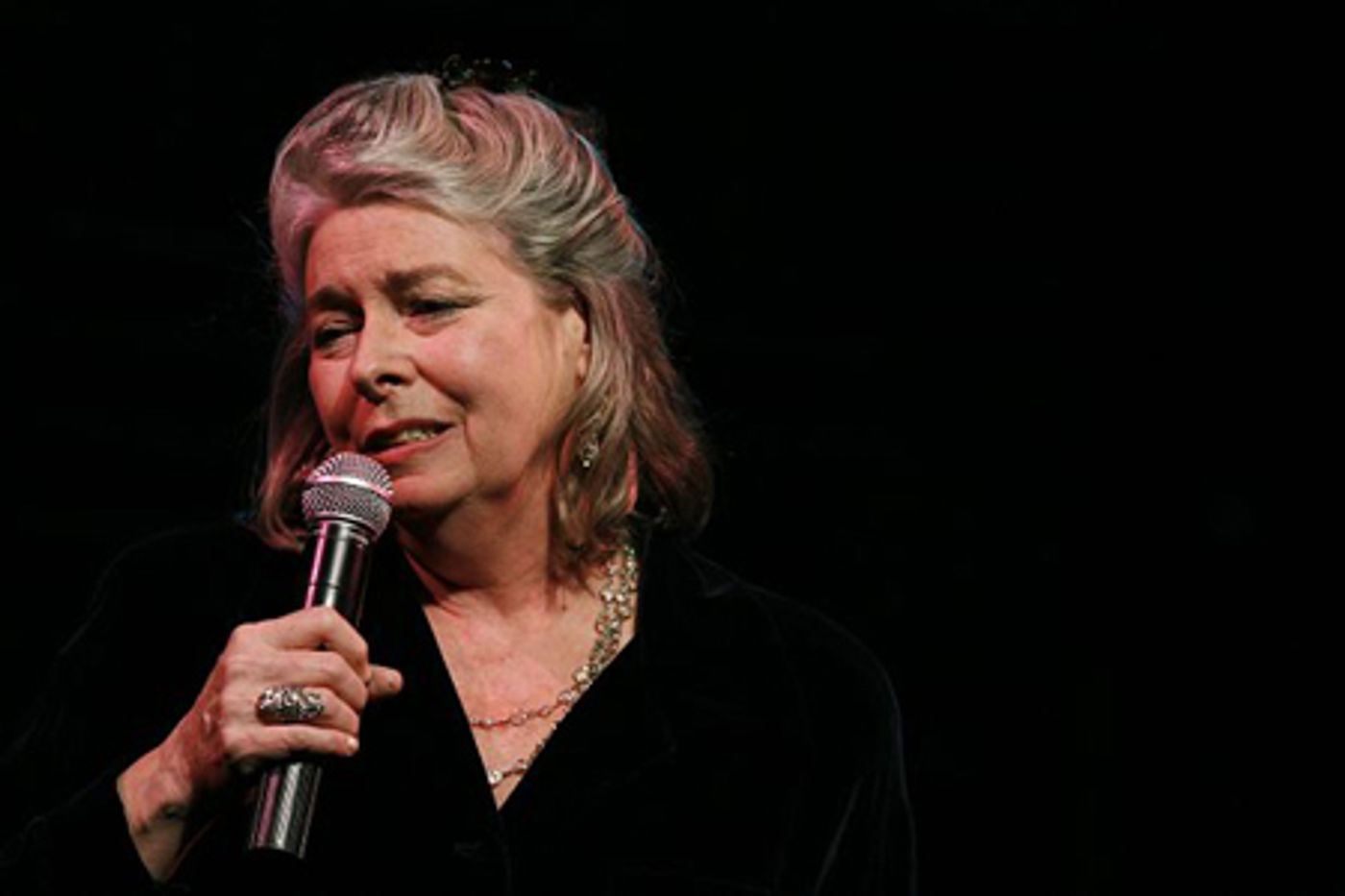 Photo Coverage: 'BroadwayWorld.com on Ice' Holiday Concert  Image