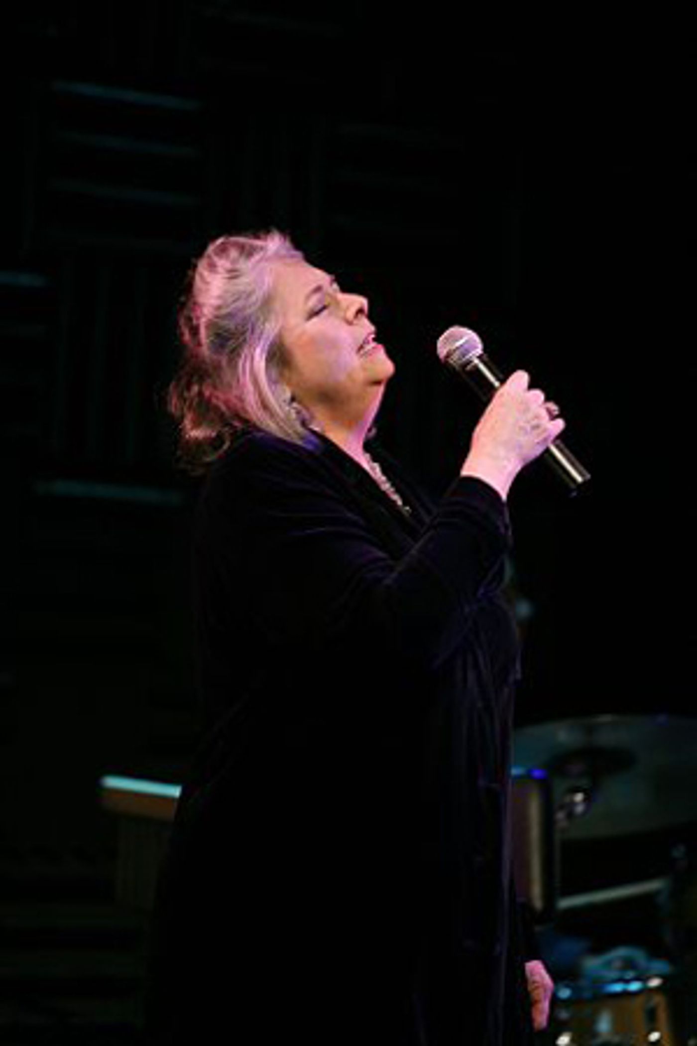 Photo Coverage: 'BroadwayWorld.com on Ice' Holiday Concert  Image