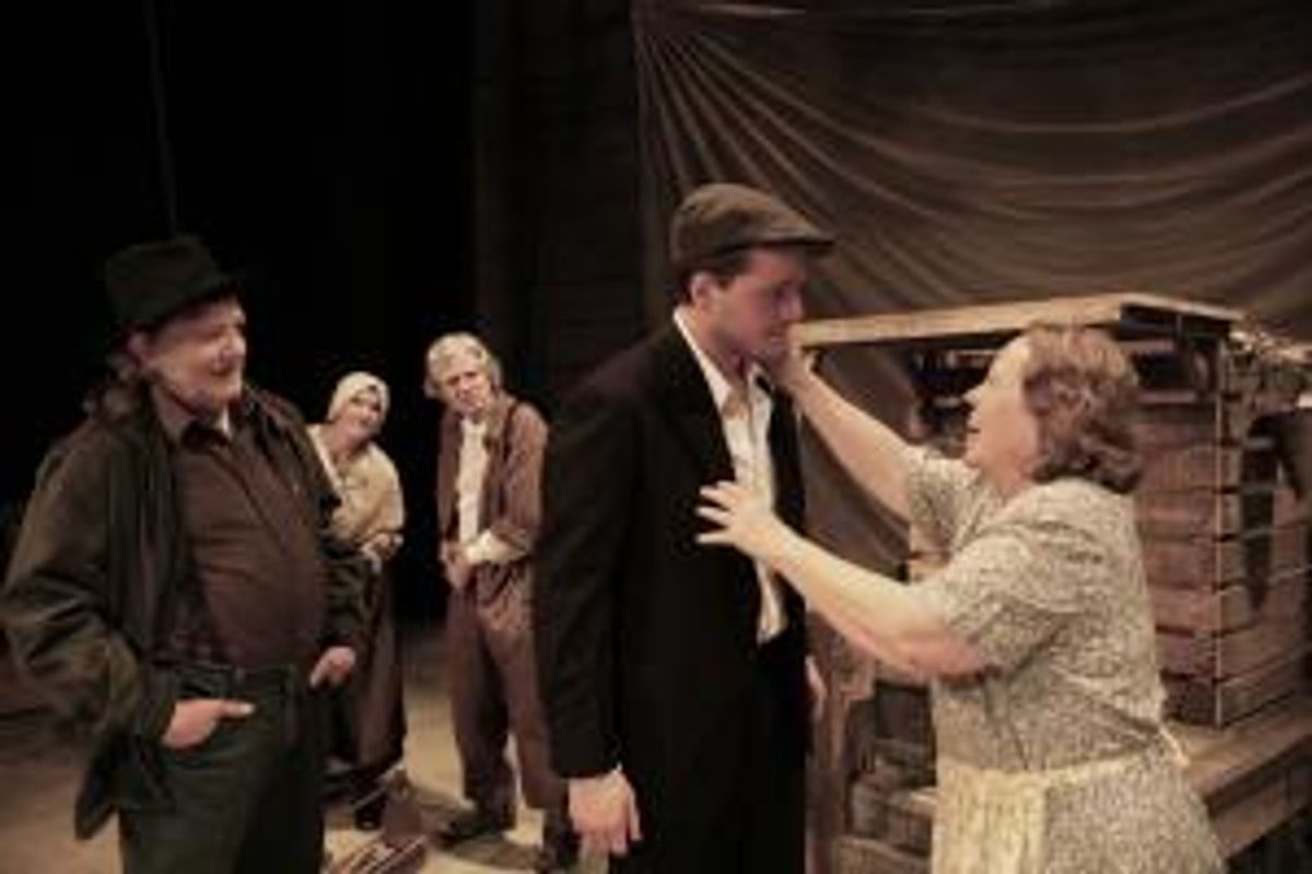 Ed Peed as Pa, Fran Renehan as Granma, Jim Wrynn as Granpa, Jonathan Popp as Tom and Susan Bigger as Ma Joad at 