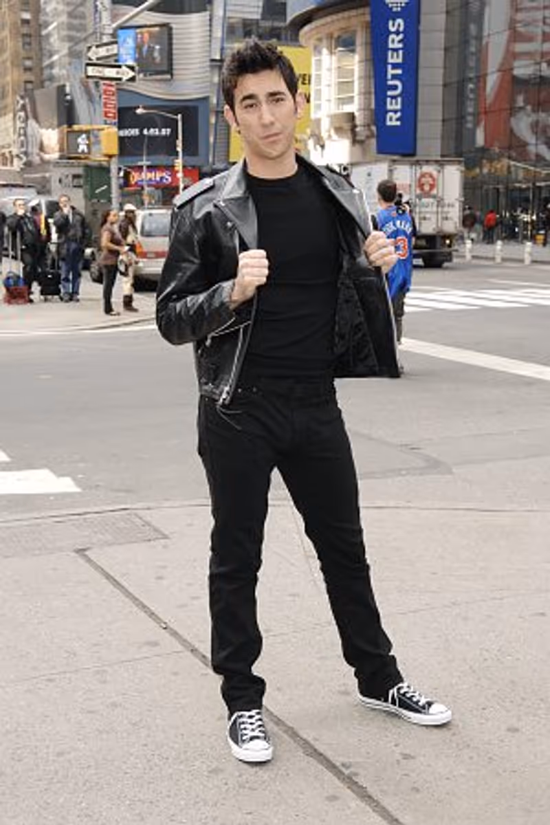 Photo Coverage: Grease Stars Laura Osnes and Max Crumm — photo 8 of 21