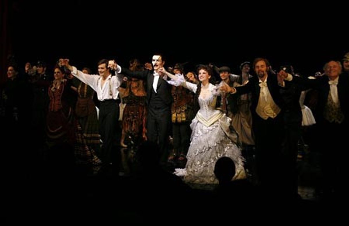 Michael Shawn Lewis, Howard McGillin, Jennifer Hope Wills and cast at 