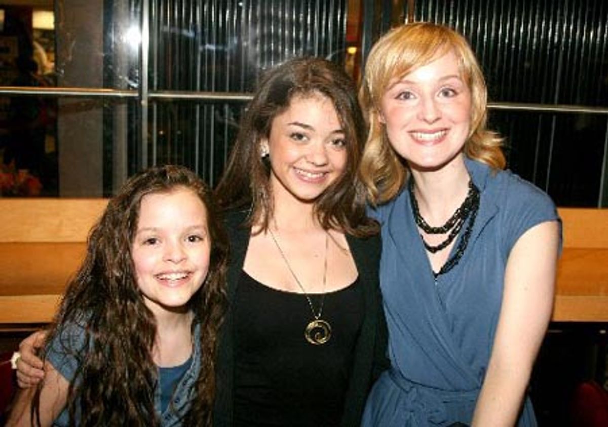 Kelsey Fowler, Sarah Hyland and Erin Davie at 